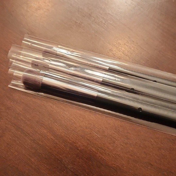 Laruce NWT  Makeup Brush Set - Picture 4 of 6